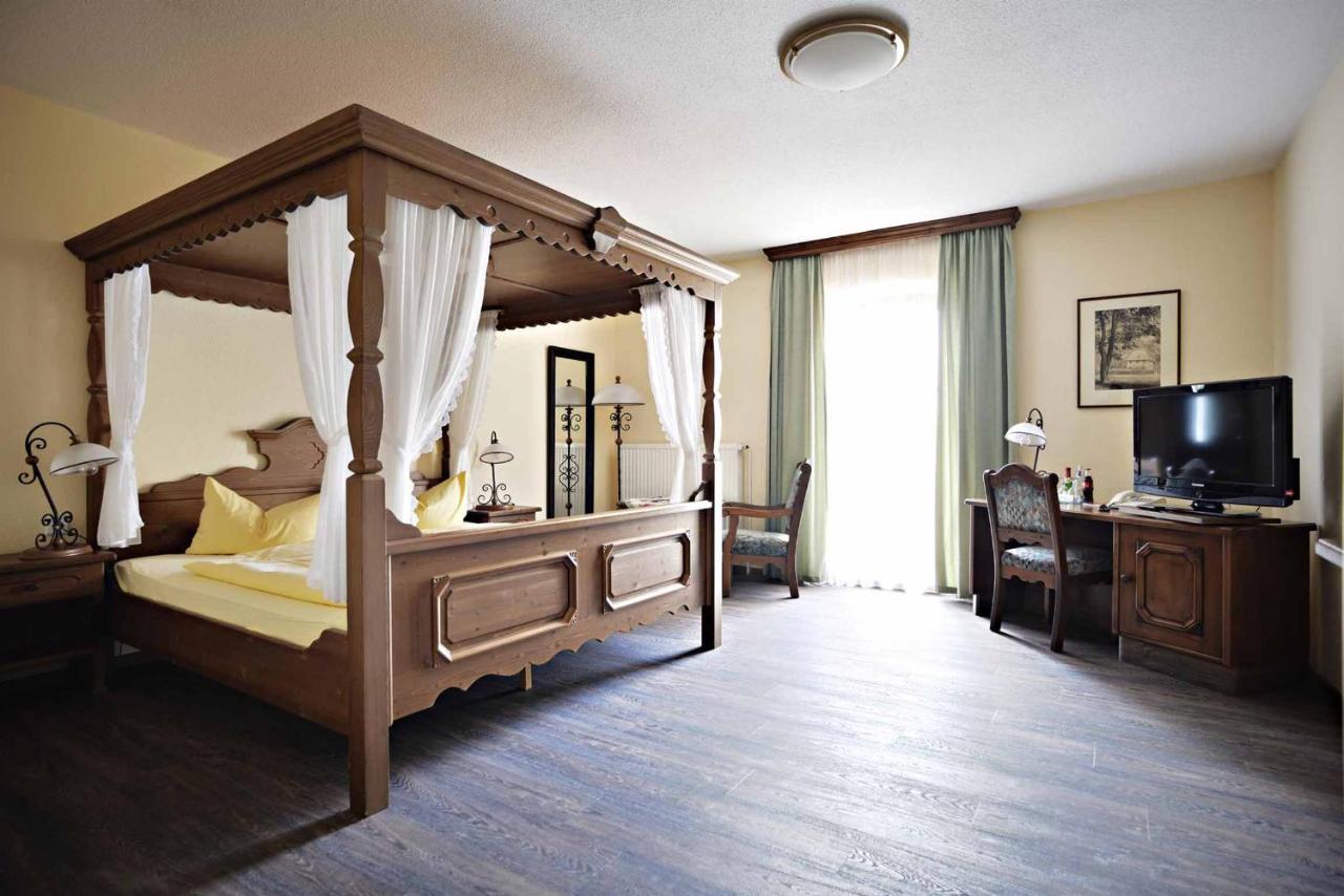 Hotel Und Restaurant Rittergut Kreipitzsch Naumburg  Esterno foto