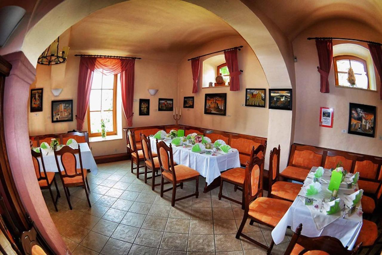 Hotel Und Restaurant Rittergut Kreipitzsch Naumburg  Esterno foto